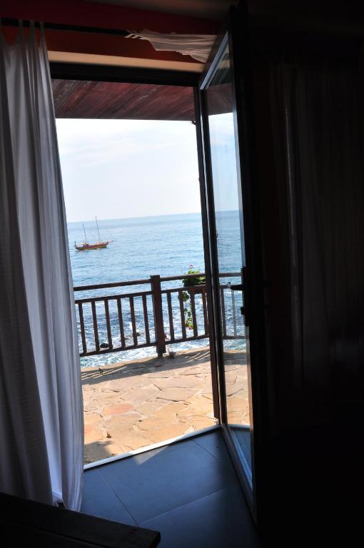 Deep Blue Guest House โซโซโปล ห้อง รูปภาพ