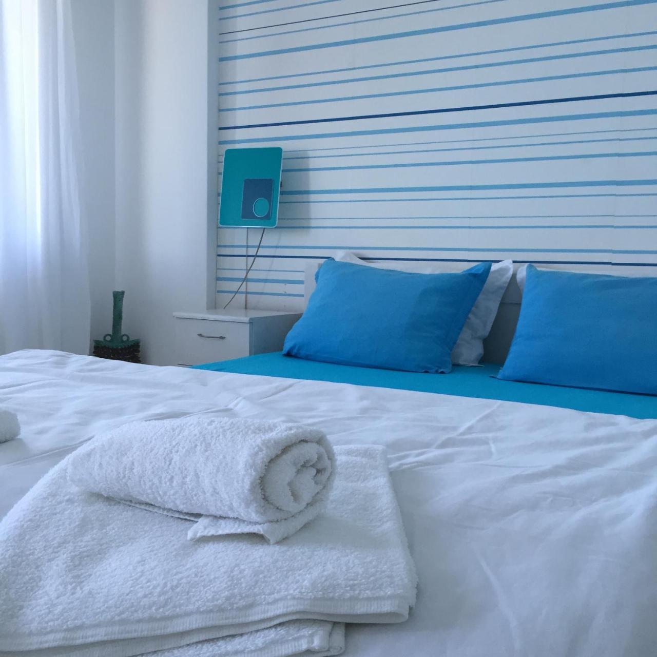 Deep Blue Guest House โซโซโปล ภายนอก รูปภาพ