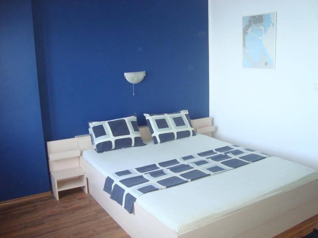 Deep Blue Guest House โซโซโปล ภายนอก รูปภาพ